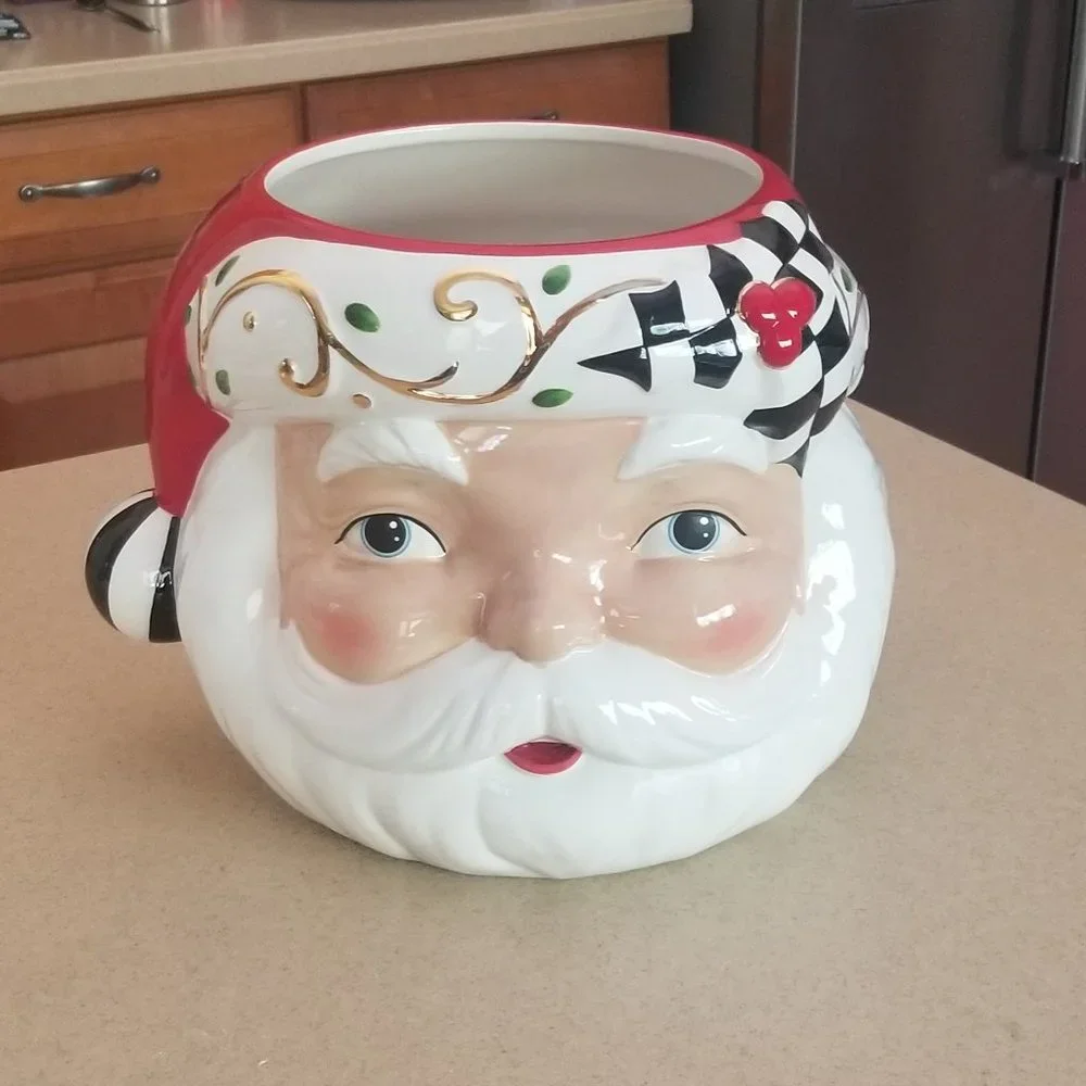 RARE MACKENZIE CHILDS SANTA COURTLY CHECK CHRISTMAS HOLIDAY PLANTER POT DECOR